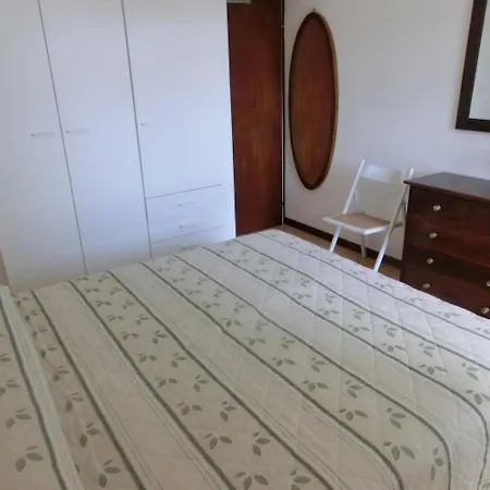 Elegant Renovated Flat On The 11th Floor With Lift With Sea View *
